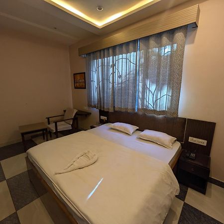 Hotel Kishori Vatika Ramnagar  Esterno foto