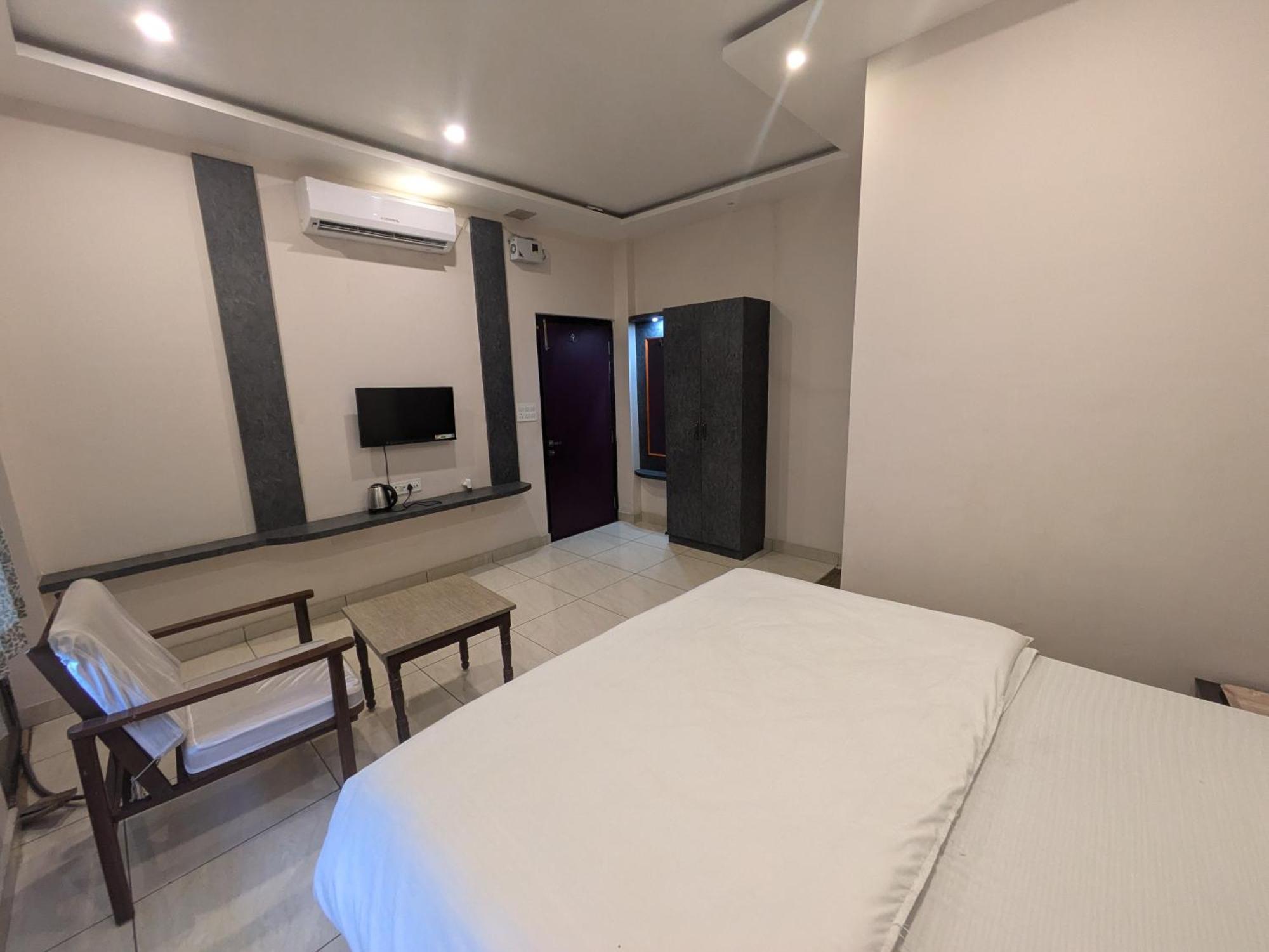 Hotel Kishori Vatika Ramnagar  Esterno foto