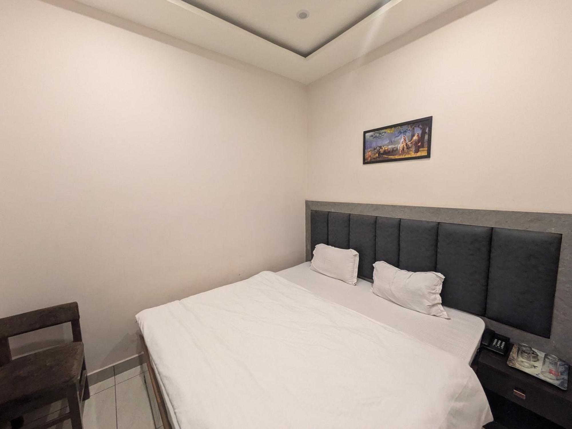 Hotel Kishori Vatika Ramnagar  Esterno foto