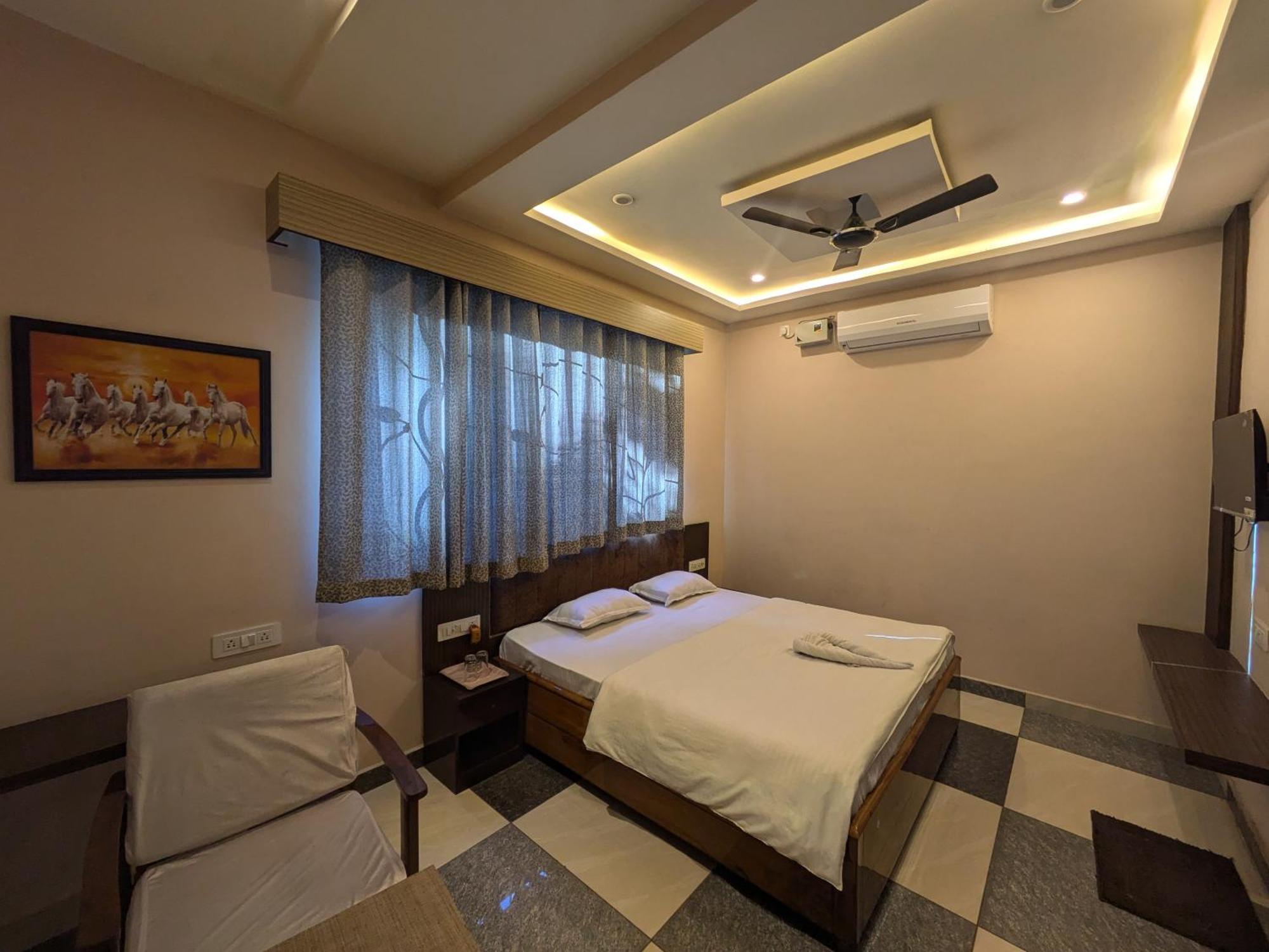 Hotel Kishori Vatika Ramnagar  Esterno foto